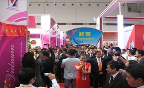 Hơn 100 doanh nghiệp Việt Nam dự hội chợ Trung Quốc-ASEAN