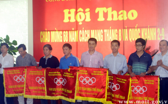 Công đoàn CQ Bộ Công Thương: Khai mạc Hội thao mở rộng lần thứ VI năm 2013