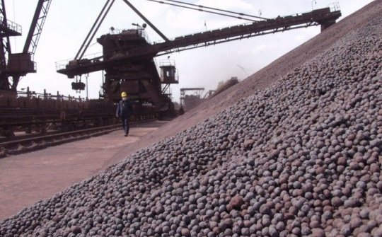 Morgan Stanley nâng dự báo giá quặng sắt trong quý I và II/2014