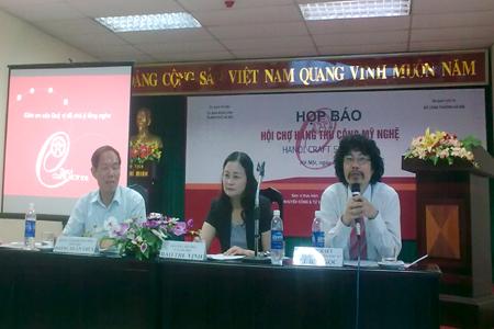 Hội chợ Quà tặng hàng thủ công mỹ nghệ Hà Nội năm 2013 thu hút hơn 500 gian hàng