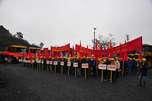 11 tháng đầu năm 2013: Than Cọc Sáu sản xuất trên 3 triệu tấn than
