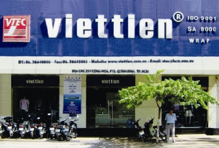 Việt Tiến bảo vệ quyền lợi người tiêu dùng