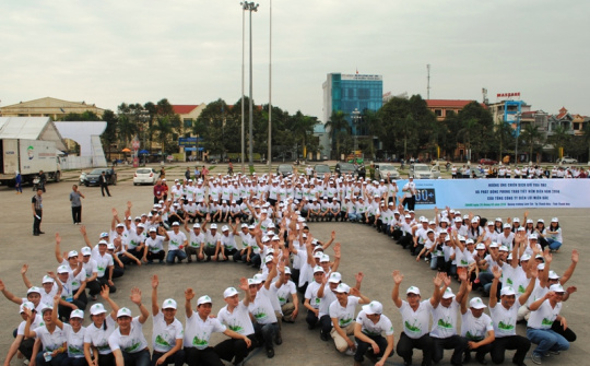 Công ty Điện lực Thanh Hóa: Hưởng ứng Giờ trái đất năm 2014