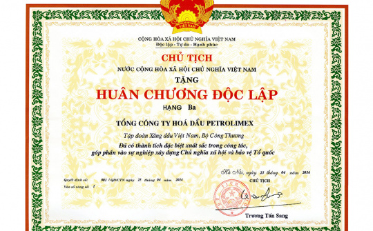 Tổng công ty PLC được trao tặng Huân chương Độc lập hạng III