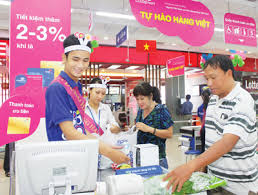 TP. Hồ Chí Minh: Hơn 8.000 điểm bán hàng bình ổn giá được gắn biển “Tự hào hàng Việt Nam” 