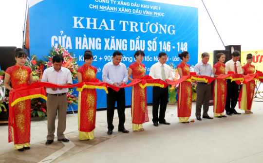Khai trương cụm cửa hàng xăng dầu trên đường cao tốc Hà Nội - Lào Cai