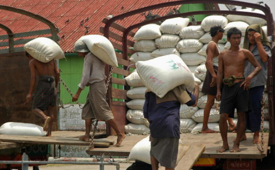 Xuất khẩu gạo 6 tháng đầu năm tài chính 2014/2015 của Myanmar tăng mạnh