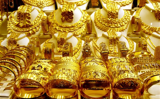 Giá vàng tiệm cận mức thấp nhất trong vòng 4 tháng trở lại đây