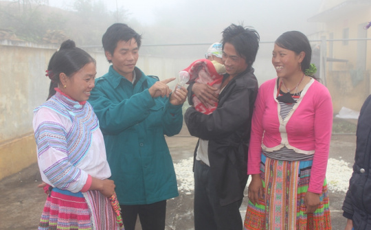 “Cái điện” trong ống tre