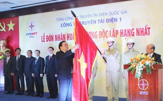 Công ty Truyền tải điện 1 đón nhận Huân chương Độc lập hạng Nhất