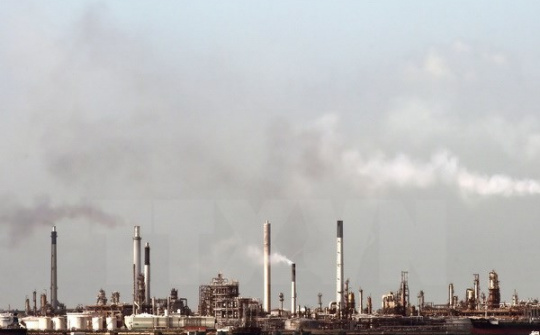 Bộ trưởng Dầu mỏ Iraq: Giá dầu thế giới đã chạm đáy