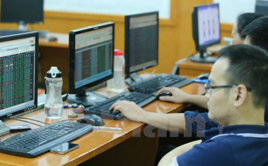 HNX: Doanh nghiệp ngành công nghiệp kinh doanh tốt nhất