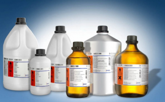 Được phép tạm giữ người xuất nhập khẩu hàng hoá cấm