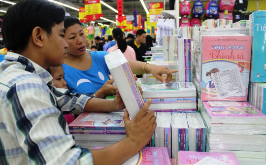 Hàng hóa phục vụ năm học mới: Hàng Việt chiếm ưu thế