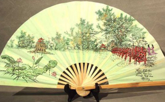 Quạt giấy Chàng Sơn: Bảo tồn nét văn hóa xưa