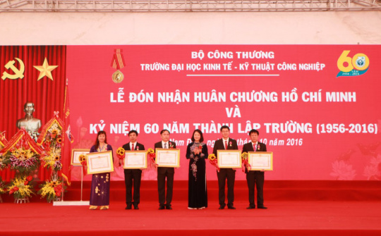 Trường Đại học Kinh tế - Kỹ thuật Công nghiệp vinh dự đón nhận Huân chương Hồ Chí Minh và Kỷ niệm 60 năm thành lập Trường