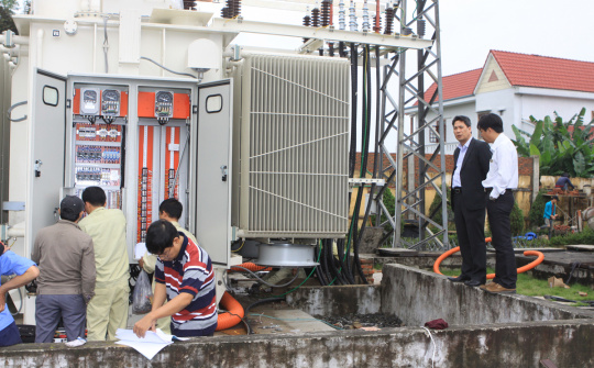 Đóng điện dự án nâng công suất tại TBA 220 kV Hòa Khánh