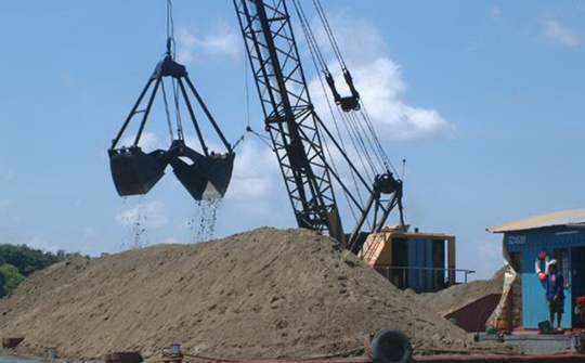 Four sand mining projects suspended in Dong Nai