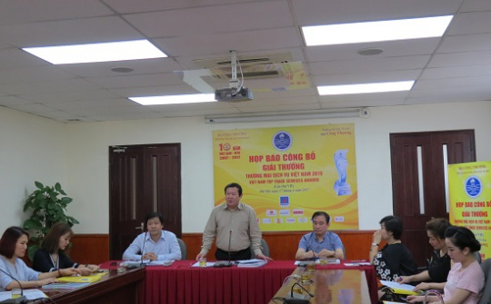 Họp báo công bố Giải thưởng Thương mại Dịch vụ Việt Nam năm 2016