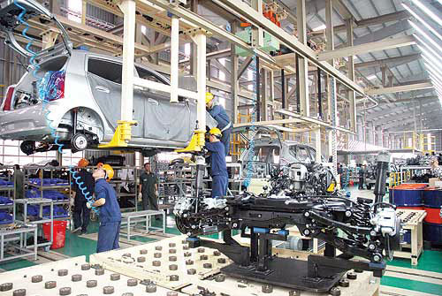 Ministry mulls auto industry protection
