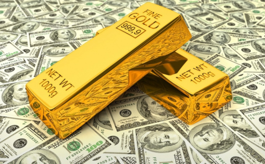 Đồng USD mạnh lên kéo giá vàng thế giới đi xuống