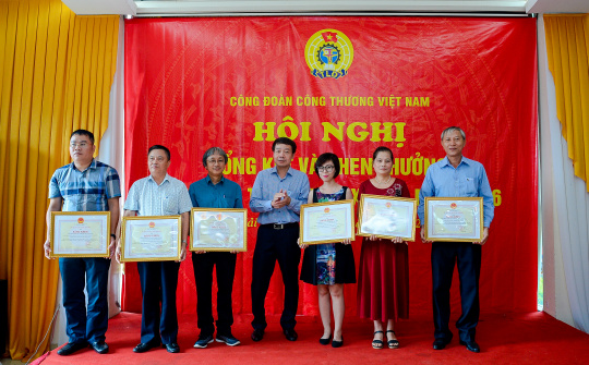 Công đoàn Tổng công ty Thép Việt Nam được  khen thưởng trong công tác tài chính – xã hội