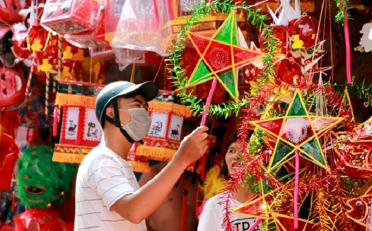 Đồ chơi Trung Thu truyền thống chiếm lĩnh thị trường
