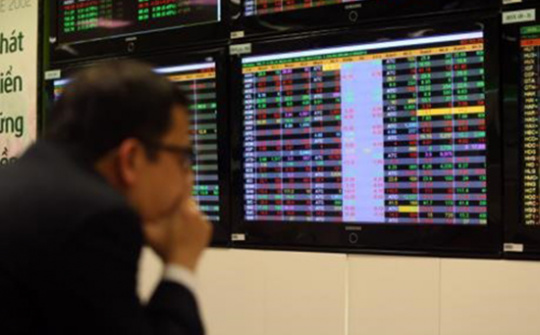 Shares mixed on EFT trading 