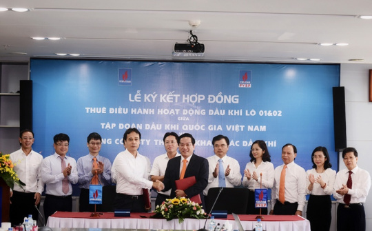 PVN và PVEP ký hợp đồng thuê điều hành hoạt động dầu khí Lô 01&02