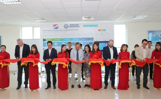 Ra mắt Trung Tâm Đào tạo Số hóa Quy trình sản xuất công nghiệp, công nghệ từ Siemens