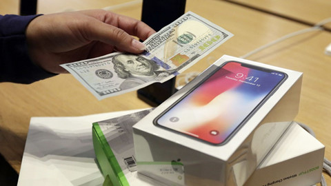 Bán nhiều điện thoại hơn Samsung, Apple đang tỏ ra 'vô đối'
