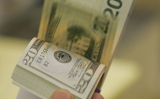  Ngày 24/3: Tỷ giá USD sụt giảm trước đe doạ mới