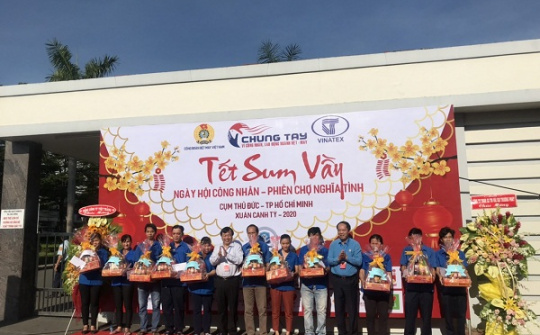 Tết Sum vầy cho công nhân ngành Dệt May Việt  Nam