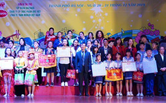 “Cùng Đức Việt & Miwon thắp sáng những Ngôi sao buổi sớm”