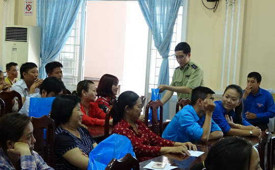 QLTT Long An: Tuyên truyền, nâng cao nhận thức về phòng, chống thuốc lá điếu nhập lậu