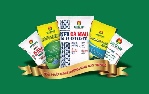 Đạm Cà Mau nhận giải thưởng “Hàng Việt Nam chất lượng cao”