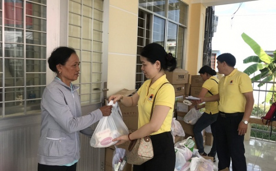 Ngành Dệt May với chương trình “Hạnh phúc là sẻ chia”