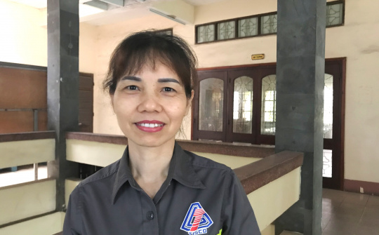 Bùi Thị Tuyết – 28 năm sắt son với tình yêu gang thép