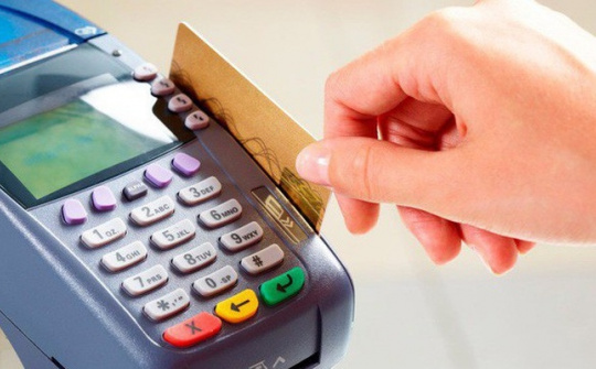 Thanh toán khống thẻ tín dụng sẽ bị xử phạt hành chính