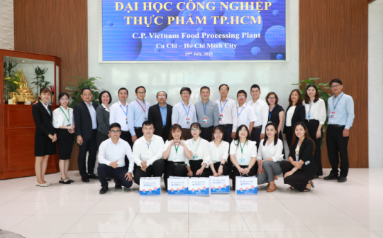 HUFI tham quan và làm việc tại công ty Cổ phần Chăn nuôi C.P Việt Nam (CP.VN)