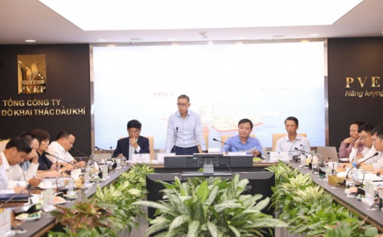 Lãnh đạo Petrovietnam làm việc với PVEP về chương trình giám sát hoạt động SXKD năm 2022