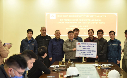 Công đoàn Tổng công ty Thép Việt Nam - CTCP chi 667 triệu đồng hỗ trợ khẩn cấp cho người lao động VTM gặp khó khăn