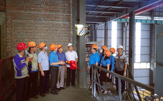 Công đoàn VNSTEEL: Thưởng 15 triệu cho công trình hiệu chỉnh, sấy lò, sản xuất thử dây chuyền sản xuất ferosilic 12.000 tấn/năm