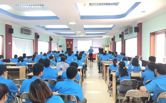 VNSTEEL: Tập huấn công tác tổ chức Đại hội công đoàn cơ sở nhiệm kỳ 2023-2028 tại miền Trung và miền Nam