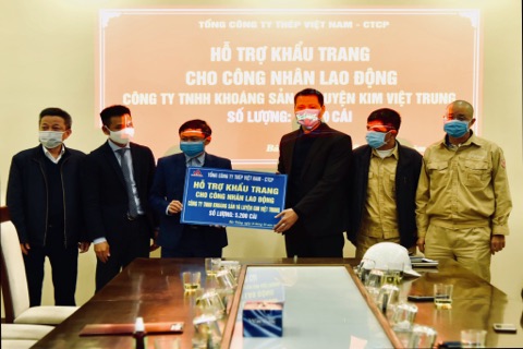 VNSTEEL cùng người lao động "chống dịch như chống giặc"