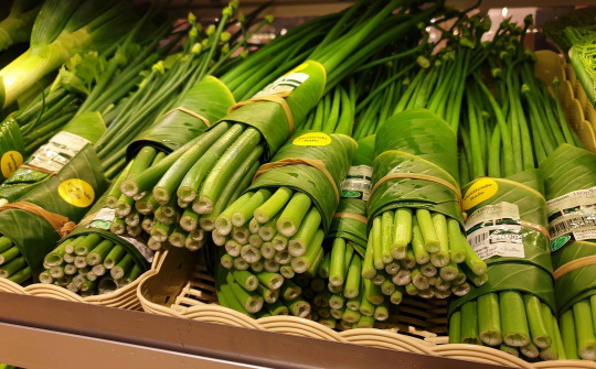 Thái Lan: Dùng lá chuối gói đồ siêu thị - bước "lùi" dễ chịu