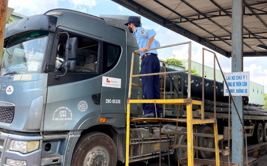 NatSteelVina: Bàn phương án nhập, xuất hàng không tiếp xúc