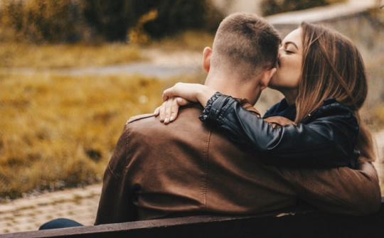 Chuyện chiều thứ 6: Chuyện tình khó tin