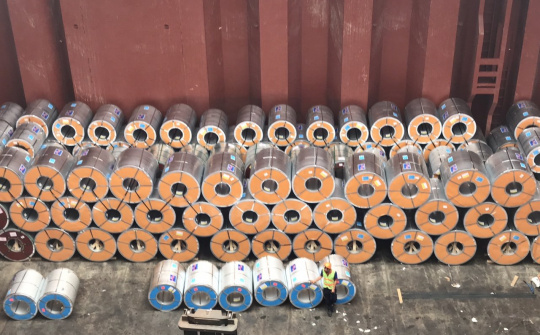 Vì sao Tôn Phương Nam có thể “che chở mọi công trình”?