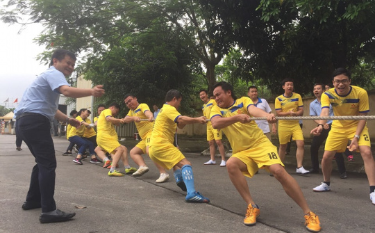 Công ty CP Tôn mạ Thăng Long: Ấm áp trong Tháng Công nhân